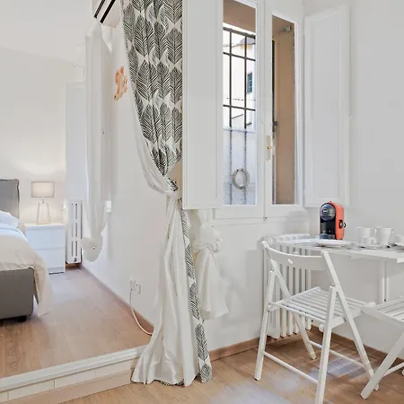 Apartment Guesthost - Sognando Flat *