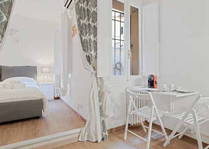 Guesthost - Sognando Flat Apartment *